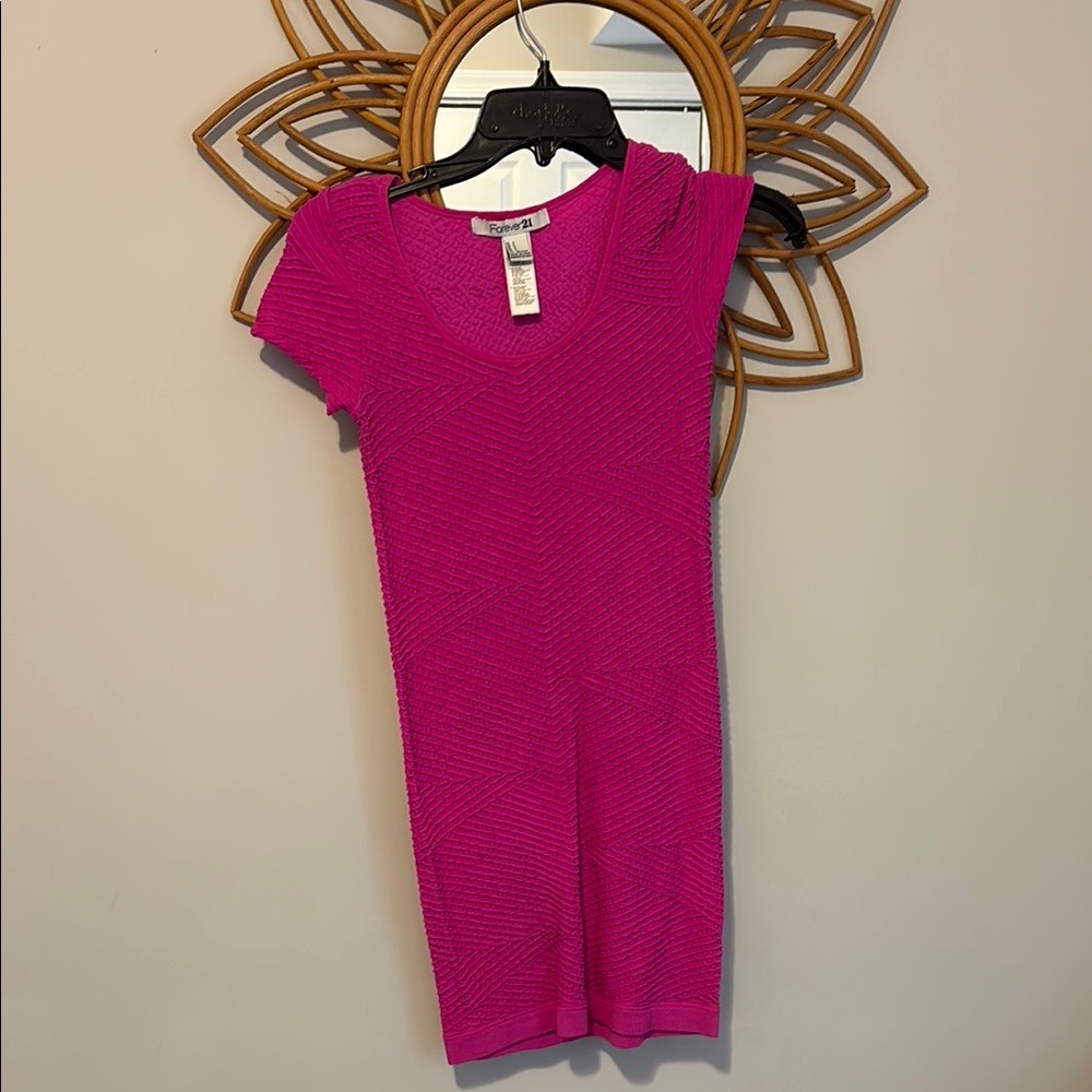 Forever 21 Pink Fitted Cap Sleeve T-Shirt
